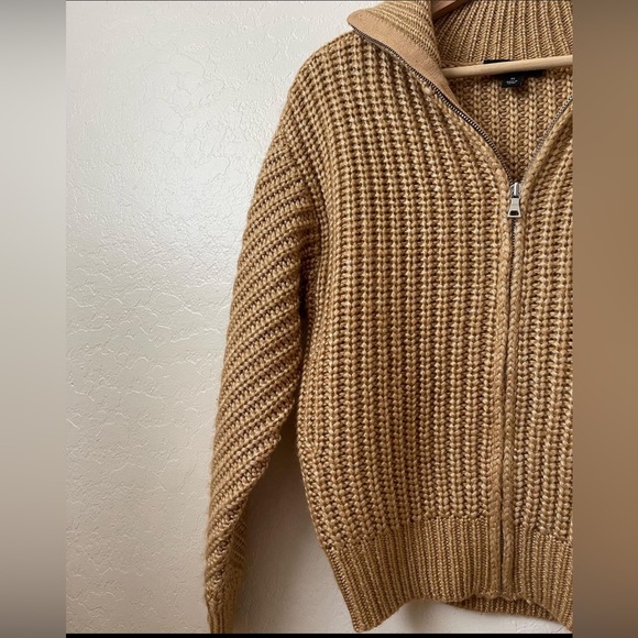 Ann Taylor Chunky Knit Sweater - Picture 2 of 8